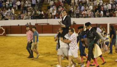 Diego Ventura, a hombros tras cortar cuatro orejas y un rabo en Villanueva del Arzobispo