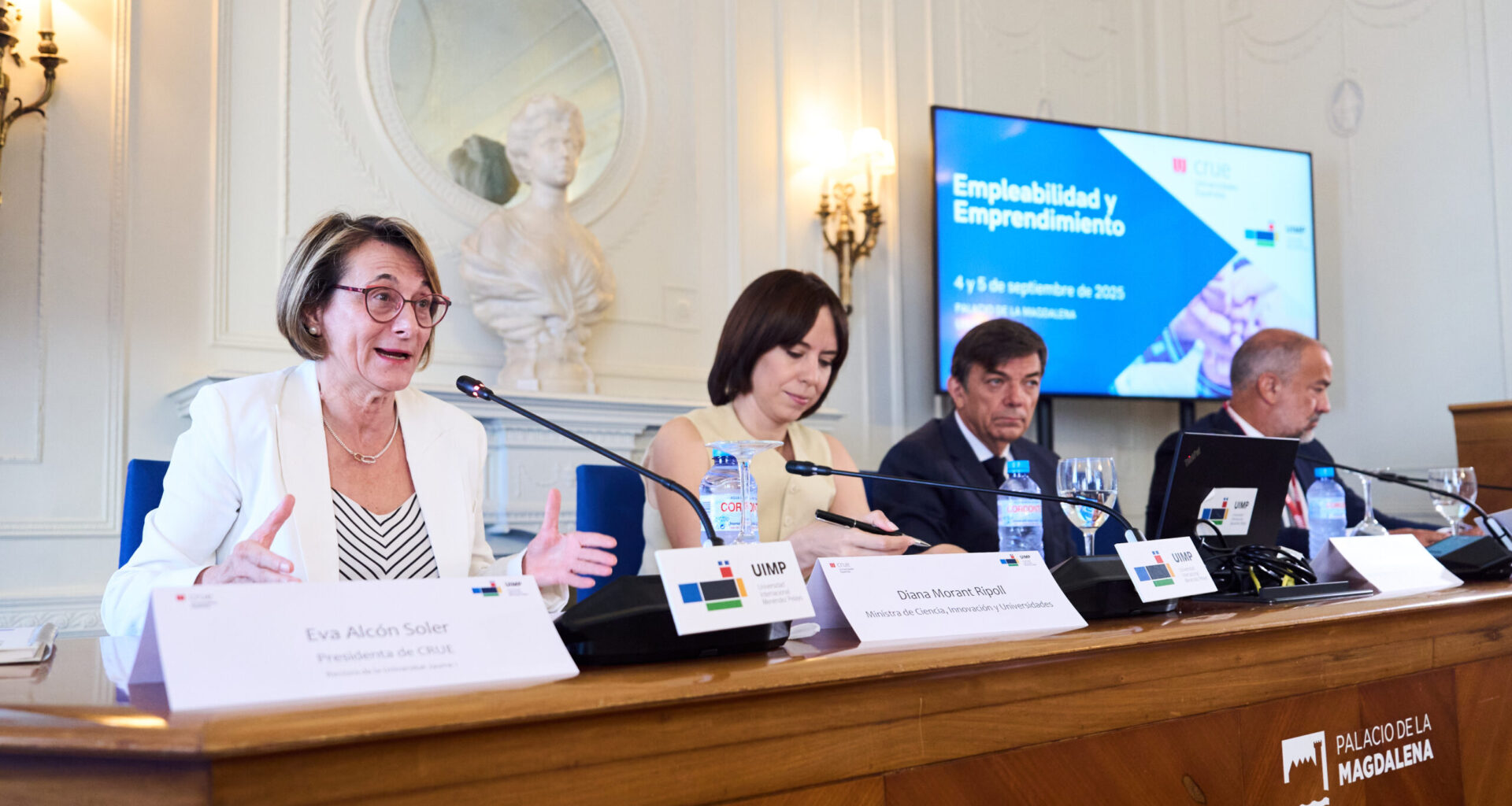 Alcón defiende una «estrategia nacional ambiciosa» para situar a las universidades en el corazón de la transformación social y económica