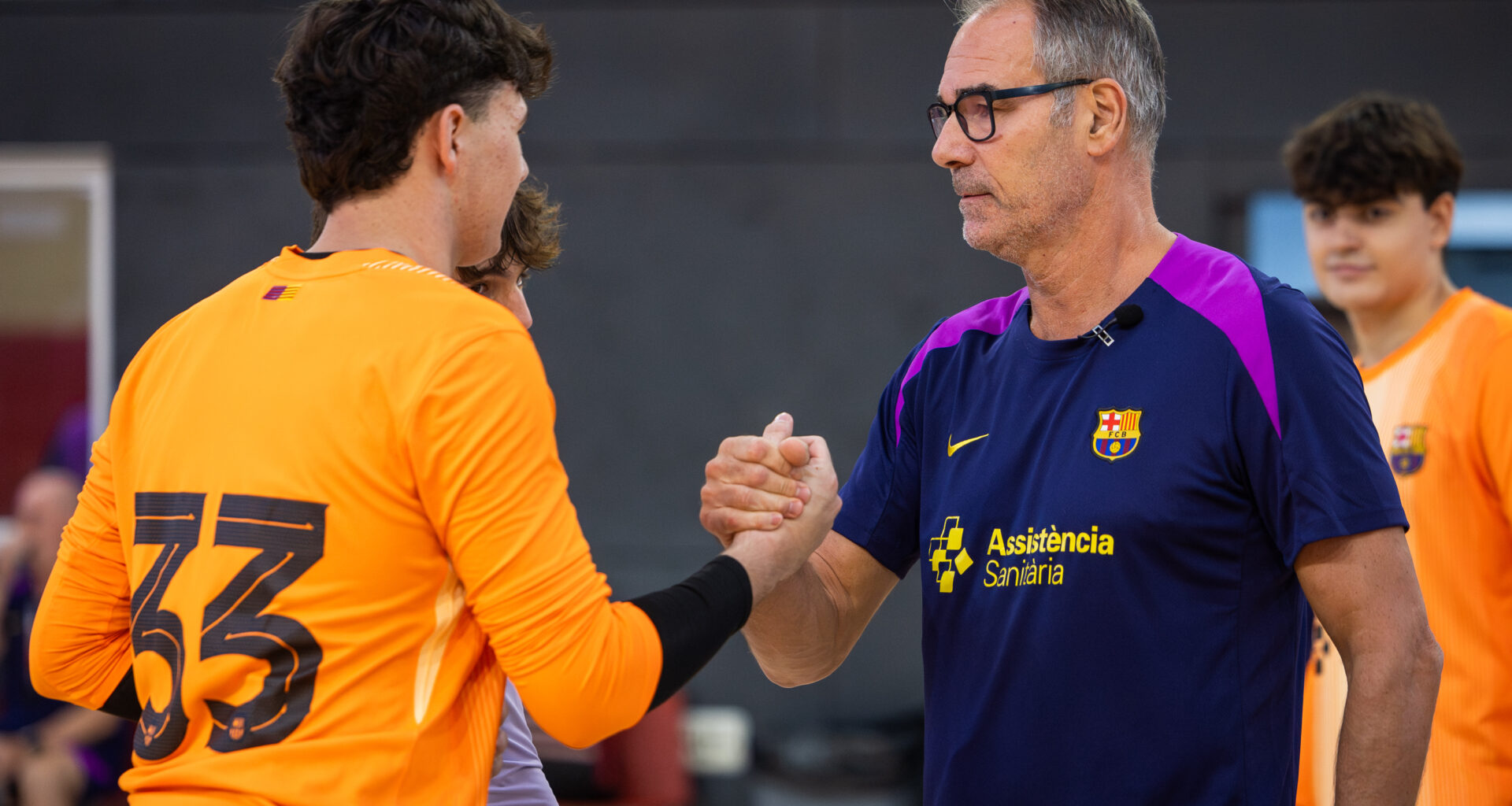 Svensson arranca su colaboración en la base con un entrenamiento con todos los porteros