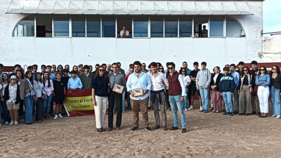 Actividad de Juventud Taurina de Salamanca y Juan Ortega en Domingo Hernández - SALAMANCArtv AL DÍA