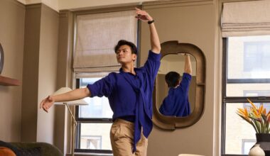 Todos los trucos para decorar casas pequeñas están en el estudio de un bailarín de 32 m2: “Hasta tengo espacio para dar mis clases y hacer estiramientos”