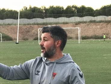 Juani entrenador del Azuqueca suma dos victorias en otros tantos partidos