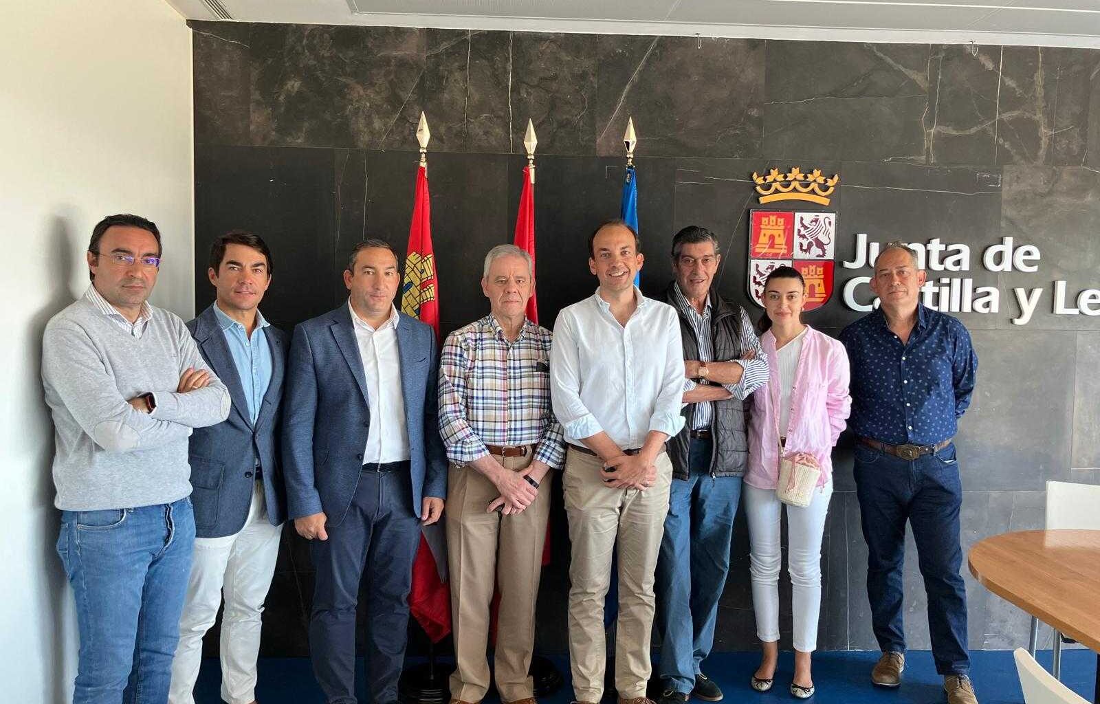 Los mejores ejemplares que se lidiarán en la Feria de Salamanca compiten por el “Toro de Oro” en su XLIX edición