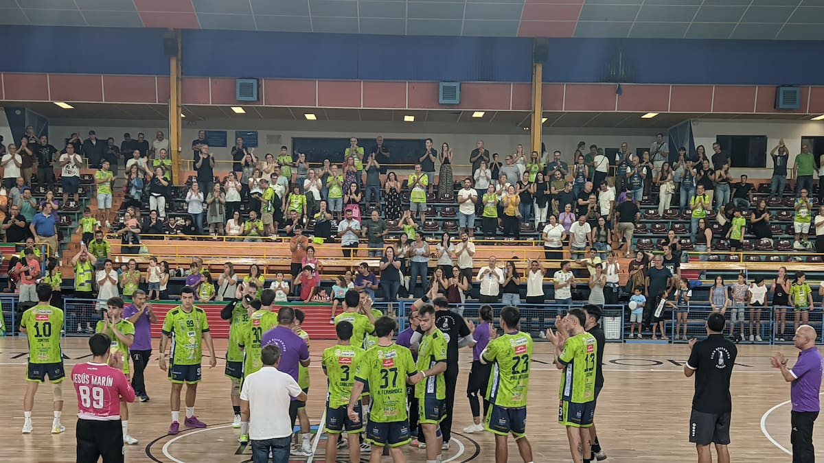 Un Balonmano Zamora errático supera a Astillero | SER Deportivos Zamora