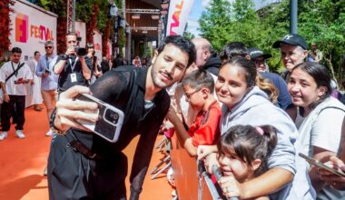Eva González, Malú y Sebastián Yatra animan la primera alfombra naranja