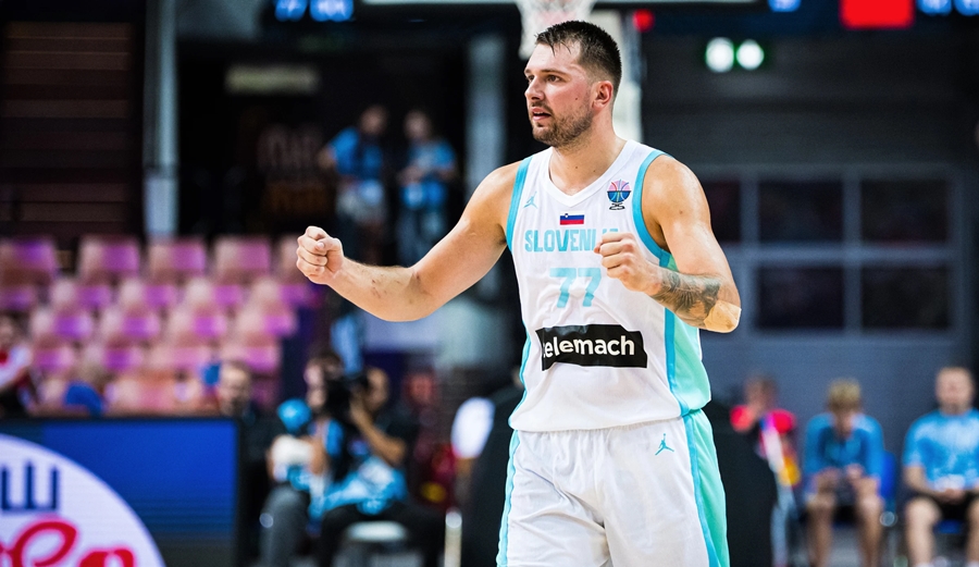 Luka Doncic firma el quinto triple-doble de la historia del Eurobasket