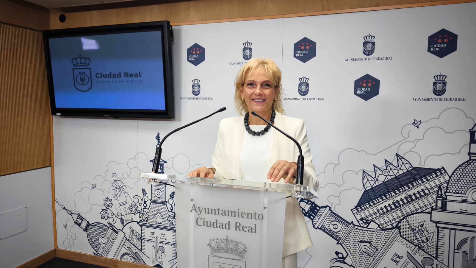 La concejalía de Educación comienza el curso escolar reforzando la inversión en los centros y en el apoyo a las familias