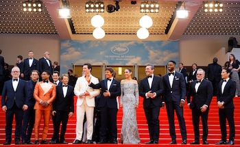 El elenco celebra logros personales