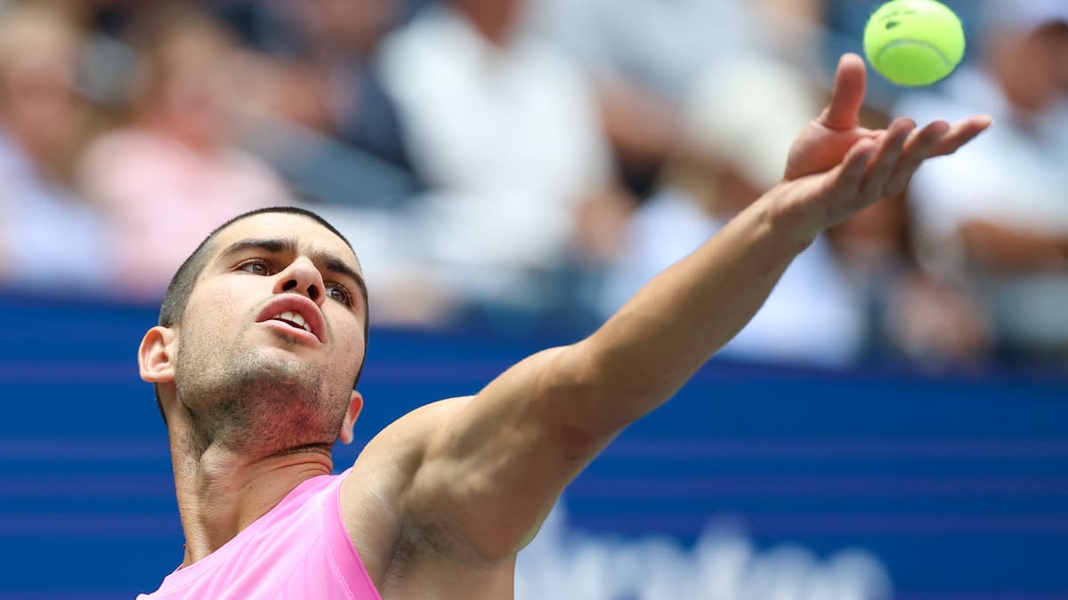 Alcaraz prolonga su pleno en el US Open y derrota a Rinderknech sin conceder un solo set | Tenis