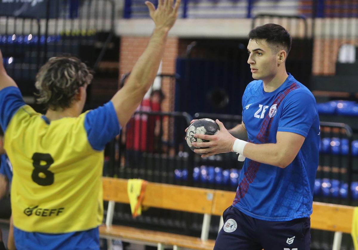 Nemanya Pestic se incorpora a la disciplina franjivina