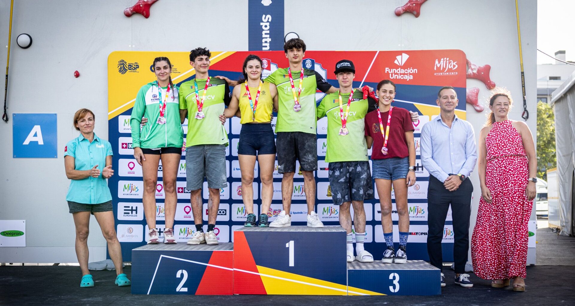 Julia Benach y Manuel Pastor en lo más alto de la segunda parada de la Copa de España de Bloque en Mijas.