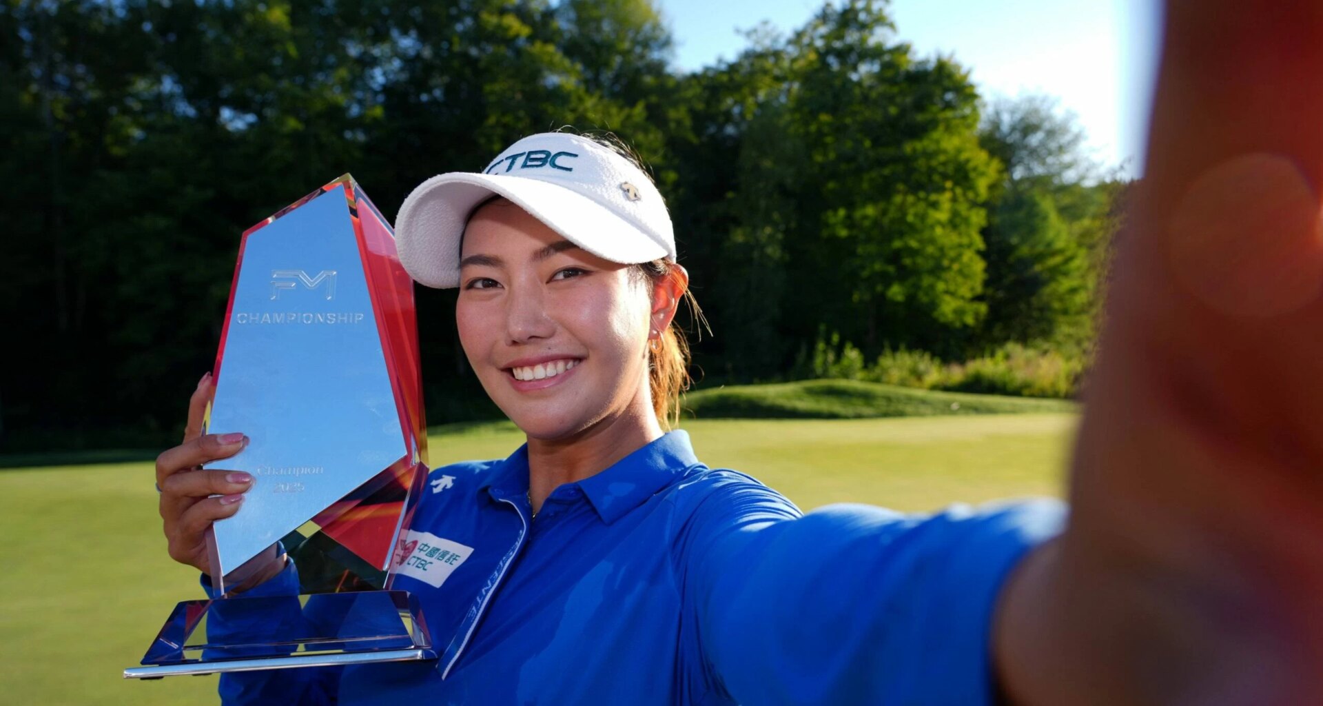 Miranda Wang sintoniza el dial de la victoria en el FM Championship
