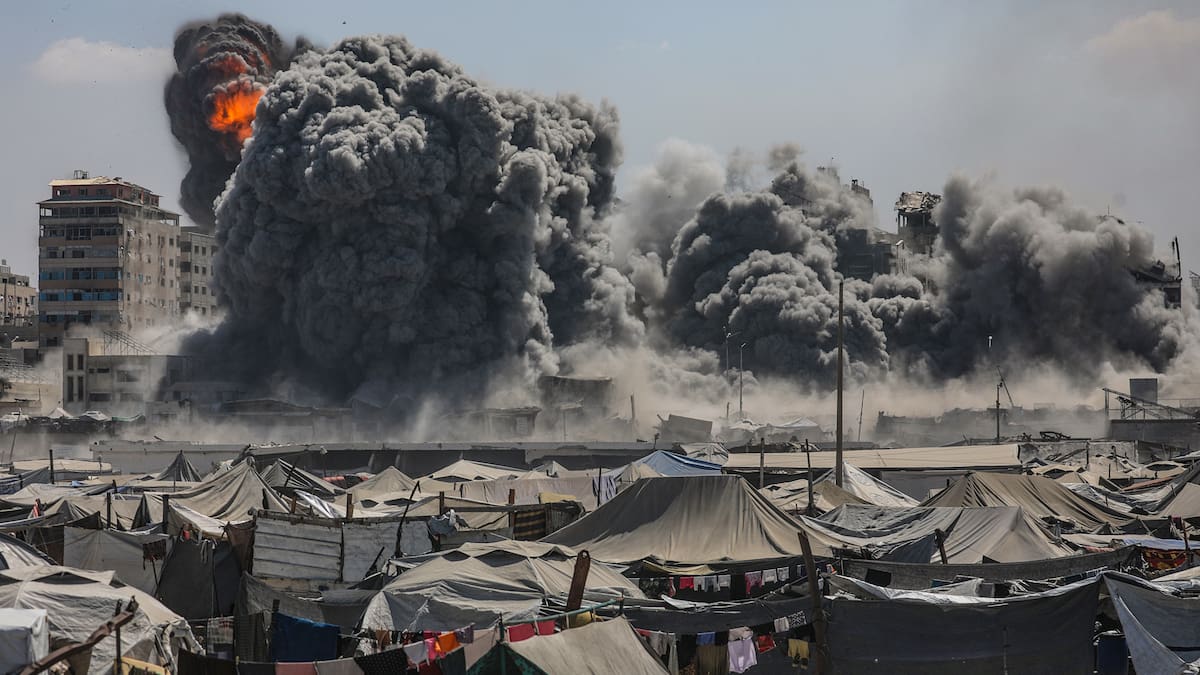 La Eurocámara condena la "catástrofe humanitaria" en Gaza y apoya suspender parcialmente el acuerdo comercial con Israel | Internacional