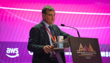 Francisco Hortigüela, presidente de Ametic, en el 39º Encuentro de la Economía Digital y las Telecomunicaciones, en Santander.