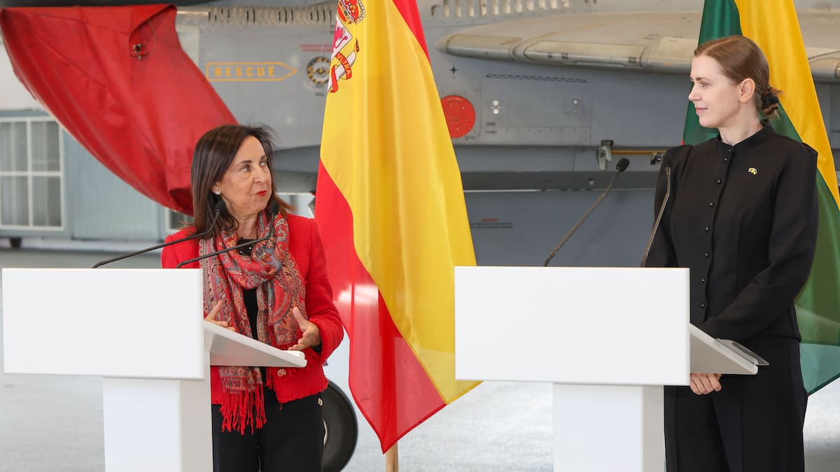 Lituania pide a España que sus cazas eurofighters puedan derribar drones rusos | Internacional