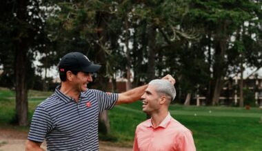 Alcaraz estrena su nuevo look jugando al golf con Federer