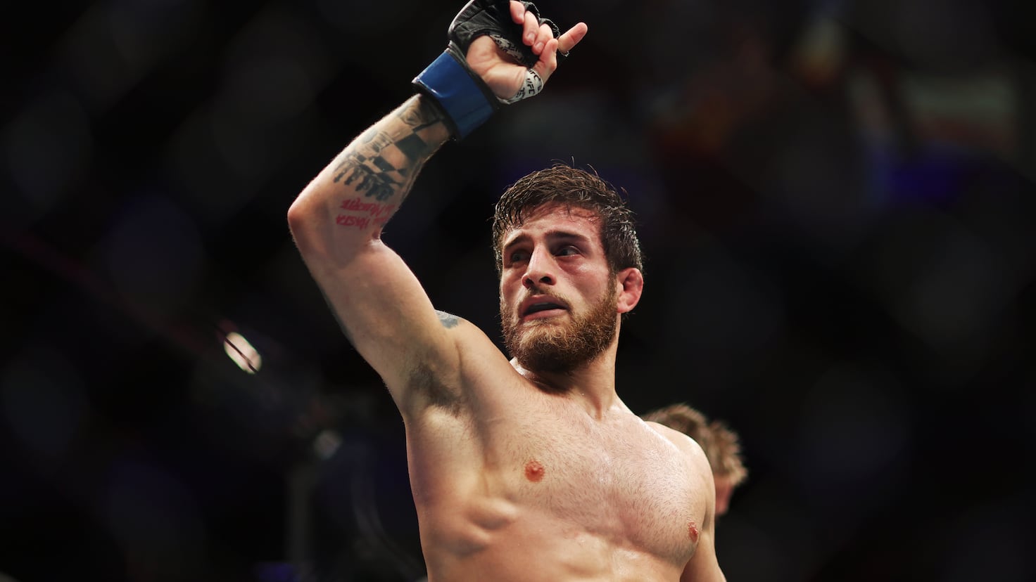 Aleksandre Topuria regresa a la jaula el 22 de noviembre en el UFC Qatar