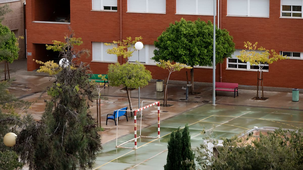 Suspendidas las clases en varios municipios de Castellón ante la previsión de lluvias | Sociedad
