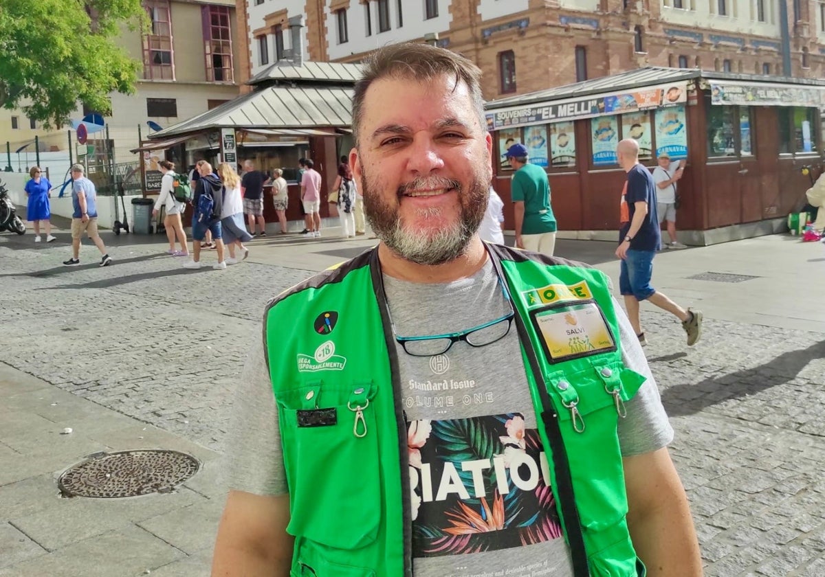 La ONCE reparte 1,6 millones de euros en el mercado central de Cádiz: "Le hemos solucionado un buen descanso a ocho personas"