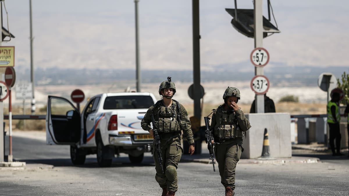 Dos muertos en un ataque en un cruce fronterizo controlado por Israel entre Jordania y Cisjordania | Internacional