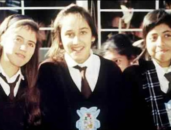 María Soledad junto a dos