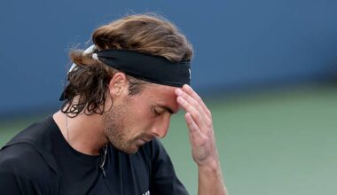 Desde Grecia apuntan a que Tsitsipas se ha sometido a una cirugía en la espalda. Foto: Gettyimages