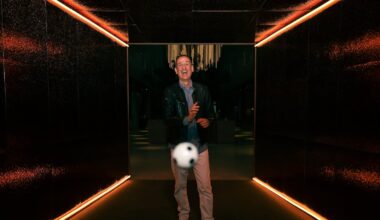 Roberto Santiago: “A Vinicius y a Lamine les vendría bien leer Los Futbolísimos”