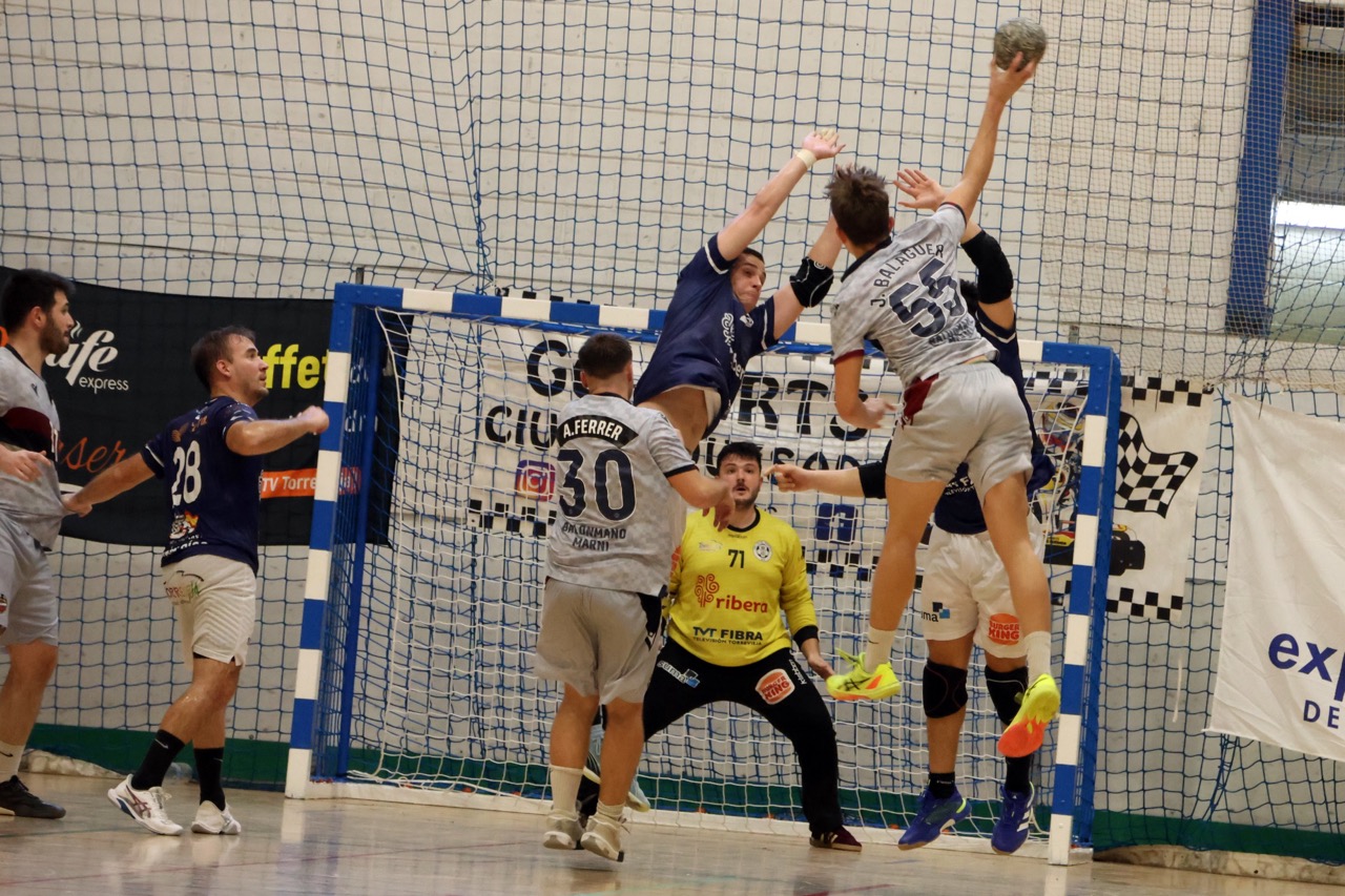 El Mare Nostrum suma su primer punto en liga tras un empate ante Marni