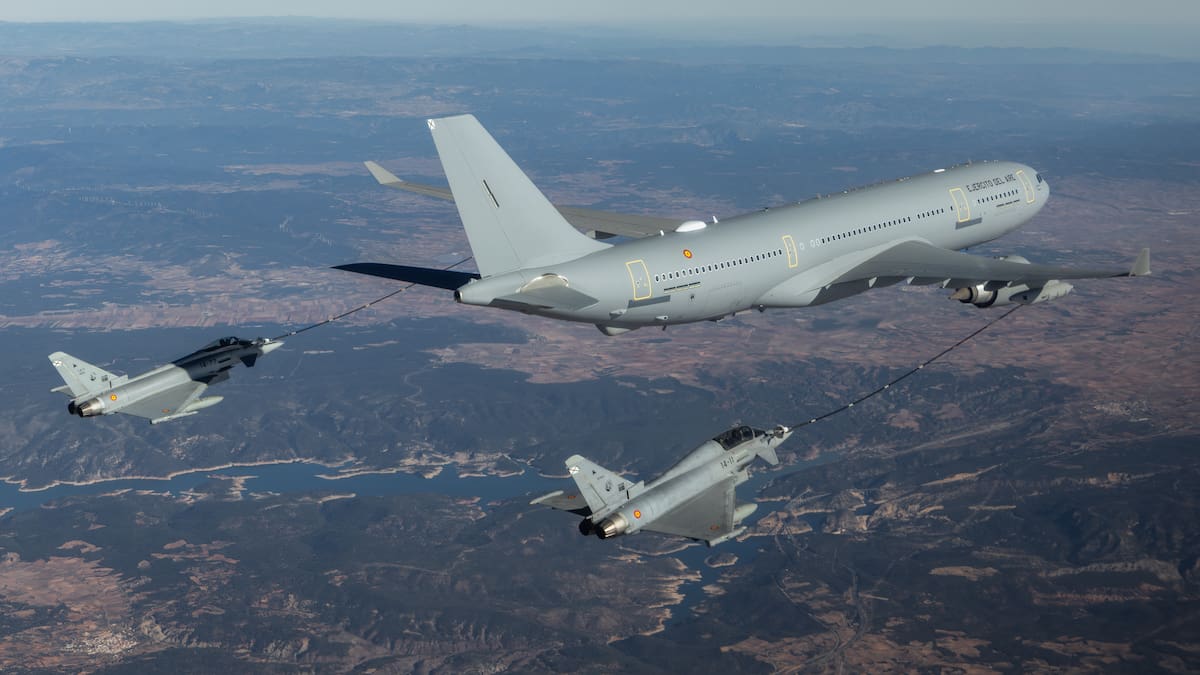 España ofrecerá a la OTAN tres Eurofighter, un avión A-400 y un radar a la nueva operación Centinela Oriental | Sociedad