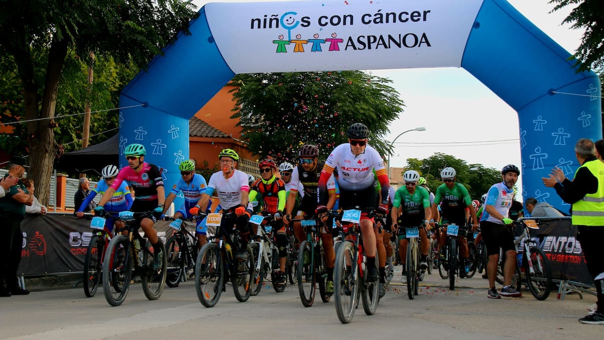 Aspanoa reúne en Almudévar a casi 1.000 ciclistas solidarios | Radio Huesca