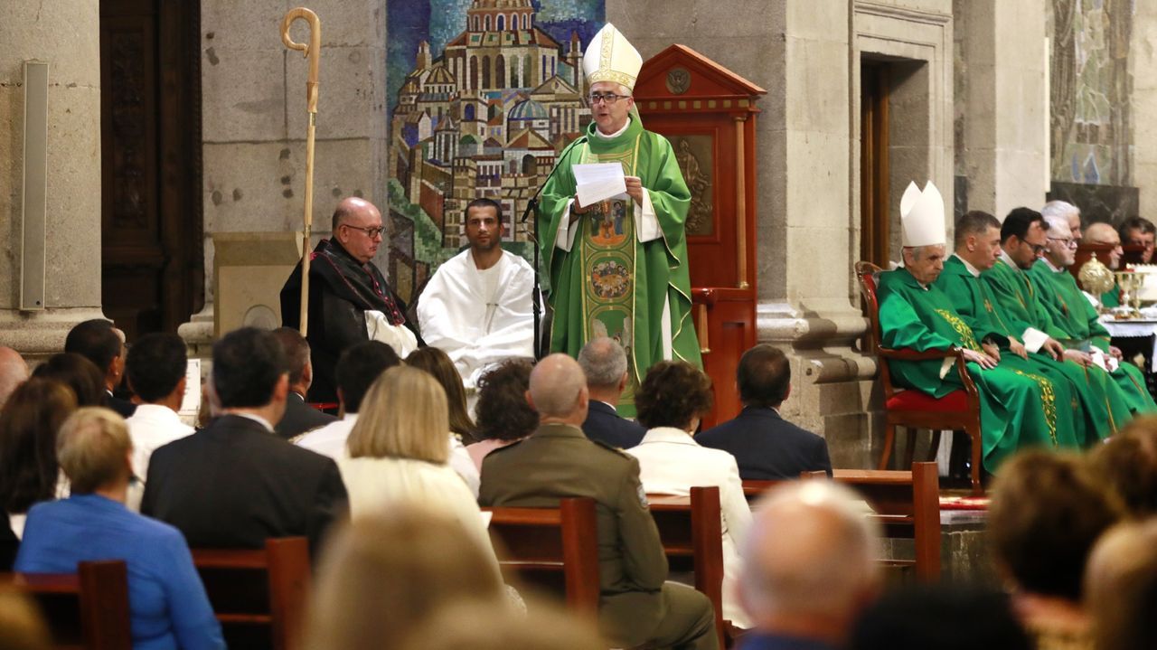 La falta de sacerdotes lleva al obispo de Tui-Vigo a autorizar a una mujer a llevar siete parroquias