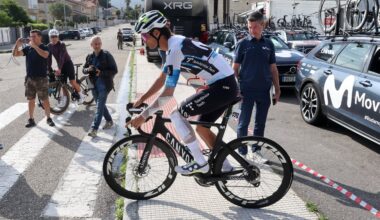 Javi Romo, renqueante y con un aparatoso vendaje, luchará por seguir