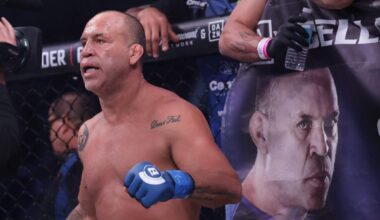Ex-UFC Wanderlei Silva es noqueado tras ser descalificado en batalla campal sobre el ring