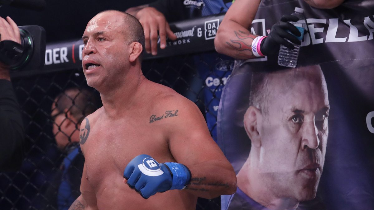 Ex-UFC Wanderlei Silva es noqueado tras ser descalificado en batalla campal sobre el ring