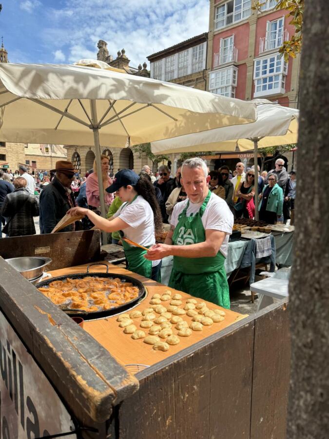 AUDIO | Haromas de Jerez y Haro: Vuelve el mercado más riojano a la Plaza de la Paz con aires del sur - Radio Haro