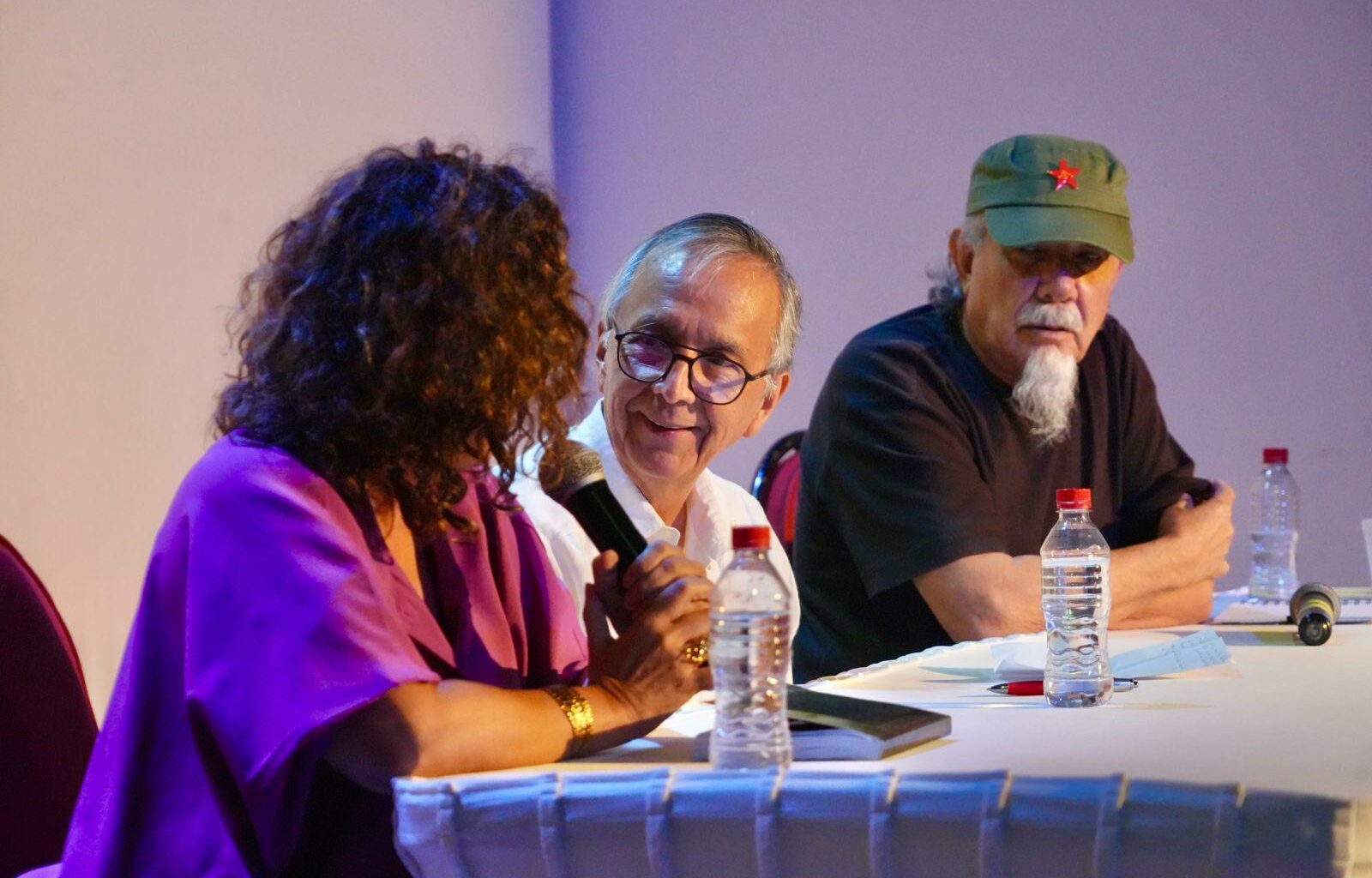 Presentan el libro “Si hablas con Dios, pregúntale si yo te he dejado de amar” de Arturo Santamaría