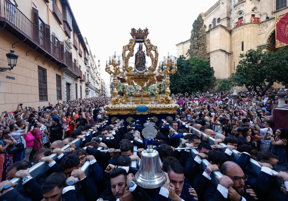 Histórico estreno para la Patrona de Málaga en un año especial