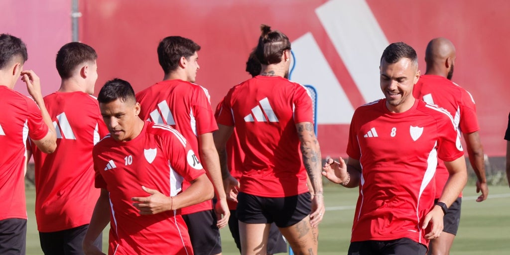 El Sevilla trabaja con varias ausencias en defensa y Jordán integrado ya en el grupo