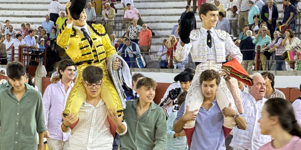 Torería de Manuel Quintana y distinciones de José Antonio de Gracia en Pozoblanco
