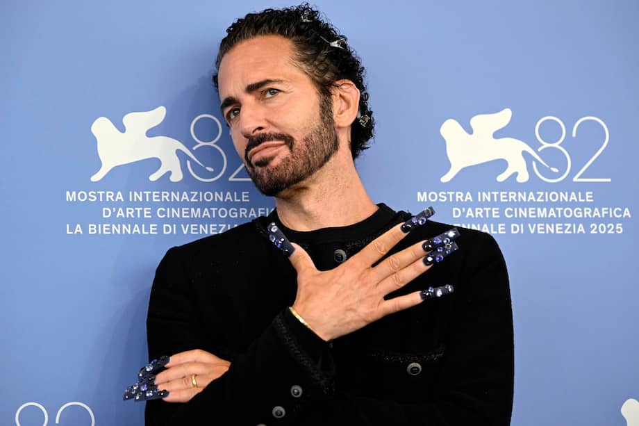 Marc Jacobs en la muestra de 'Marc by Sofia'. / EFE/EPA/Riccardo Antimiani 