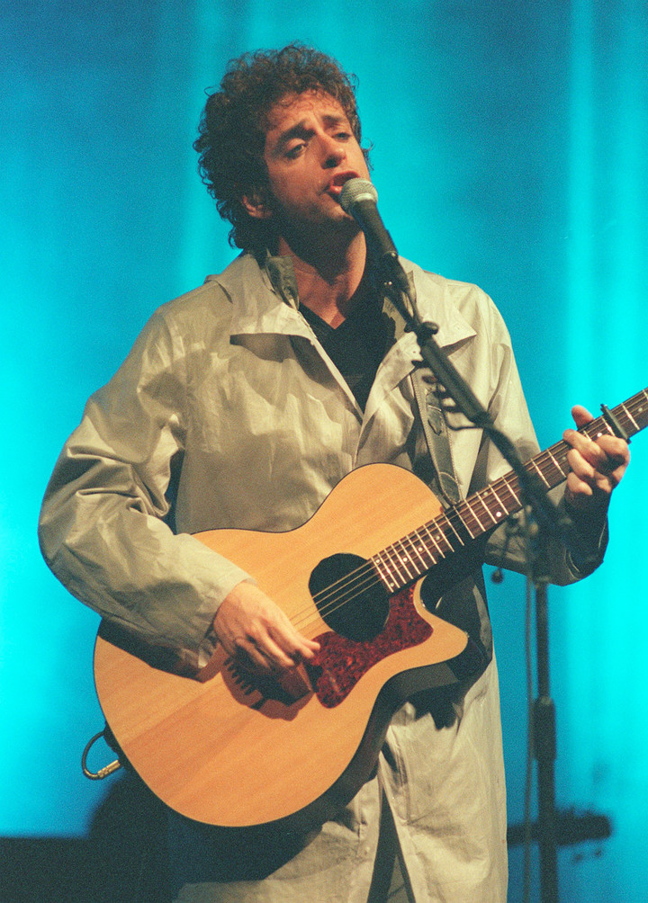 La voz de Gustavo Cerati sigue resonando en su vasto legado y en los músicos que tomaron la posta de su búsqueda estética.