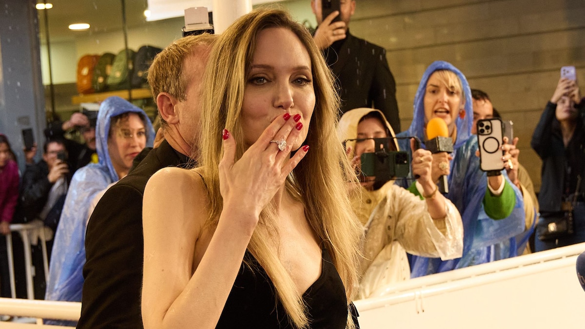 Angelina Jolie enamora en su visita relámpago al Festival de San Sebastián