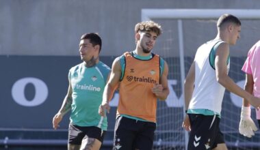 Abde vuelve parcialmente con el grupo del Betis en el entrenamiento
