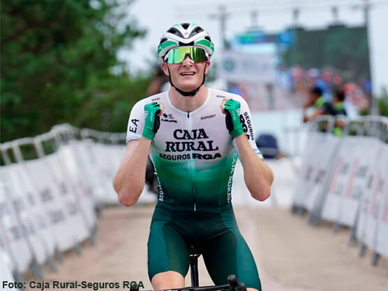 Abel Balderstone renueva con el equipo Caja Rural-Seguros RGA