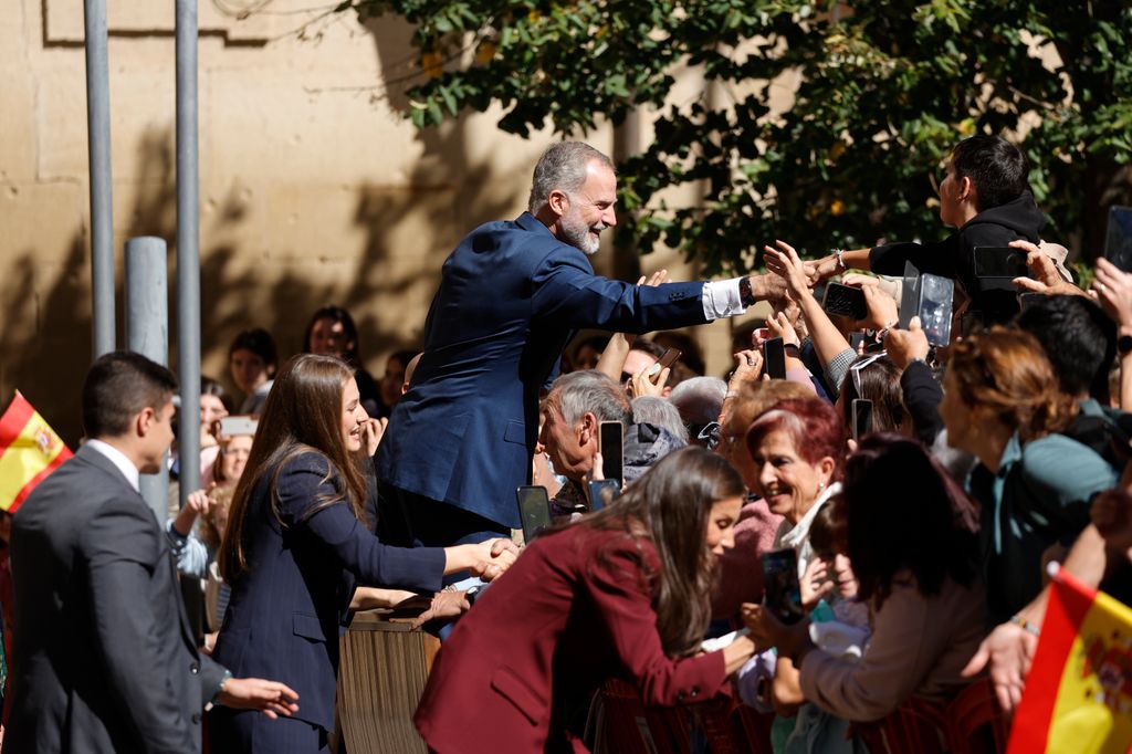El rey Felipe, baño de masas en Viana