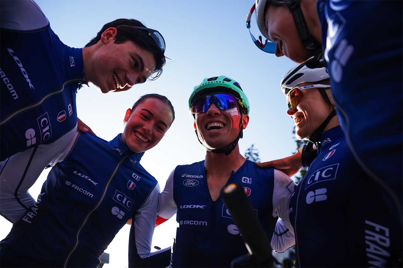 Francia gana el Campeonato del Mundo de Team Relay remontando en la última vuelta - ESMTB.com