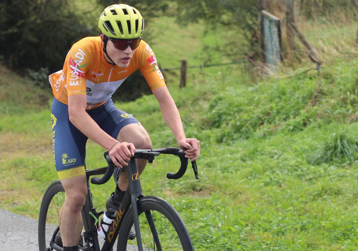 El alavés Jon Conejero, mejor ciclista vasco sub'23