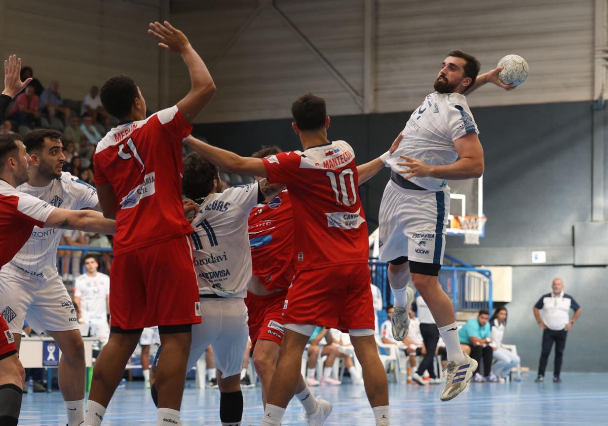 Un Horizonte Atlética en desarrollo se estrena con victoria ante Lafuente Pereda