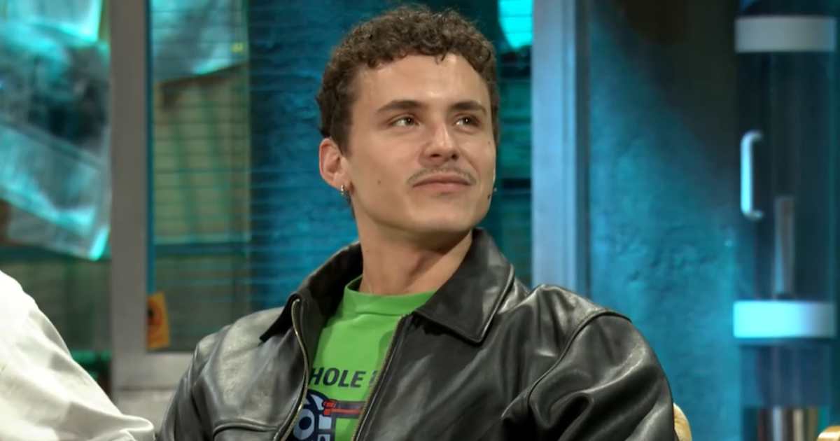 La inesperada propuesta de David Broncano a Arón Piper y Lali Espósito en ‘La Revuelta’: “¿Quieres un gato?”
