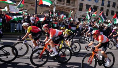 Rápido y sin incidentes: así ha sido el paso del pelotón por Salamanca - La Gaceta de Salamanca